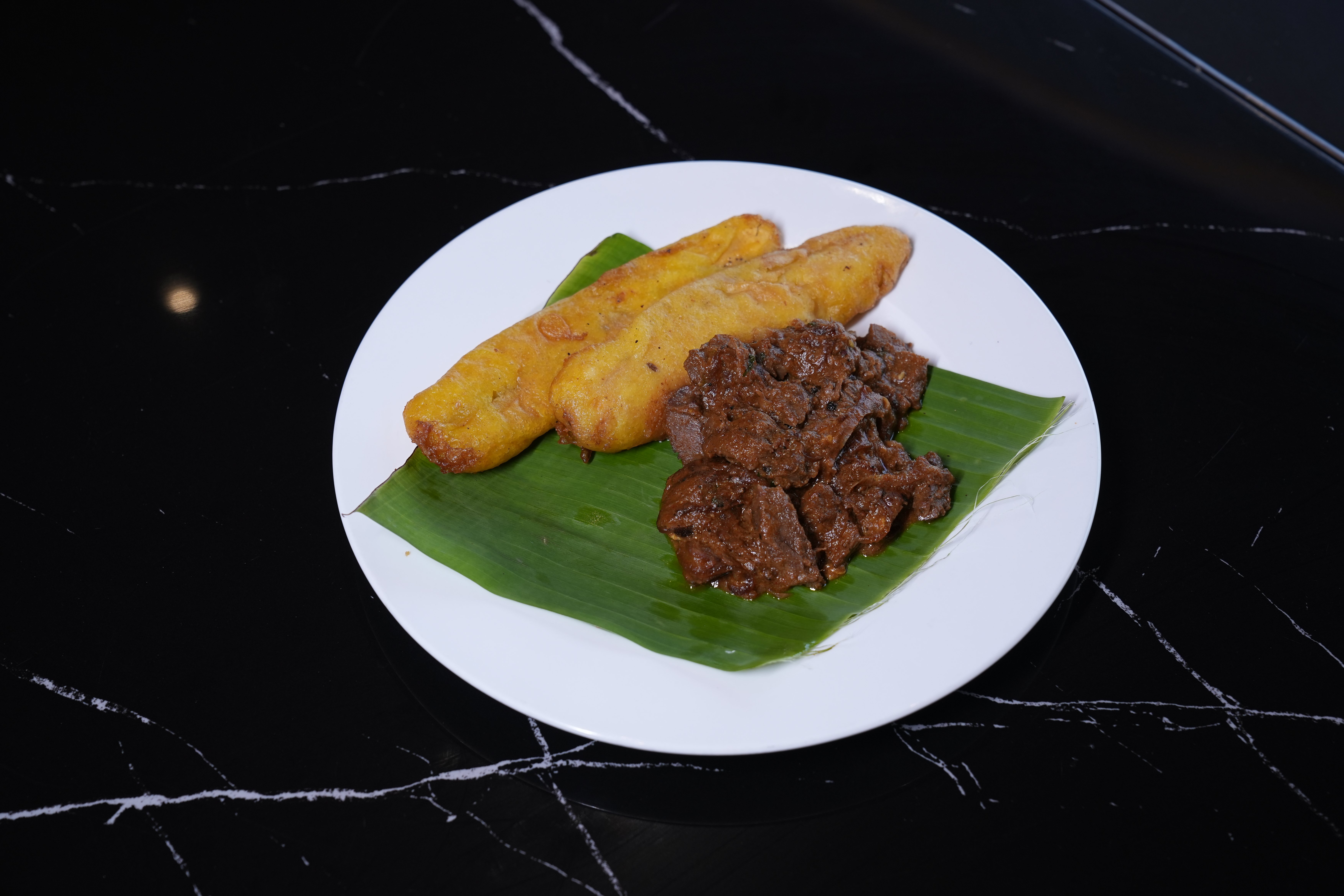 Pazham Pori with Pothu Roast